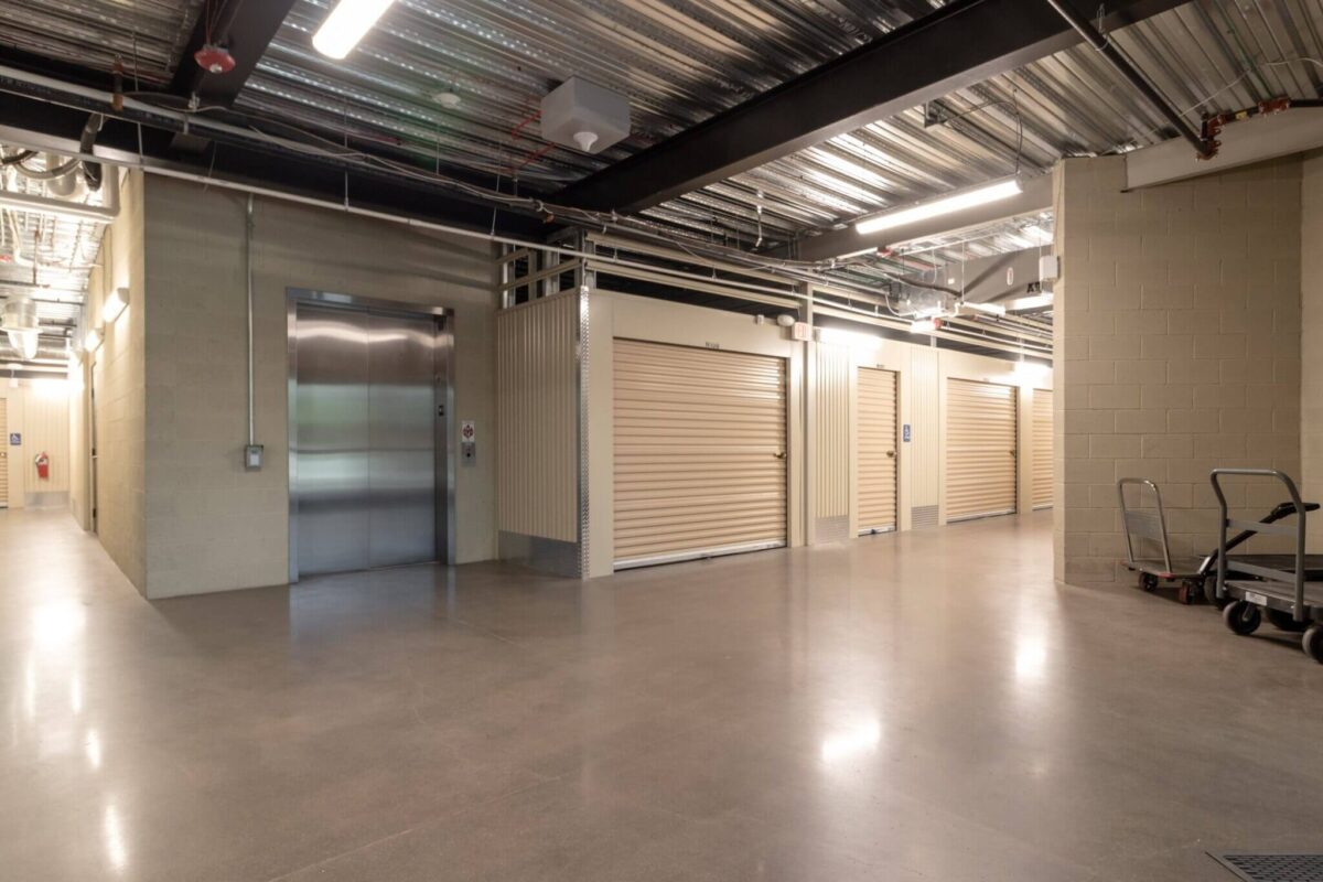 A clean and secured business storage in Scottsdale, Arizona at McDowell Mountain Community Storage